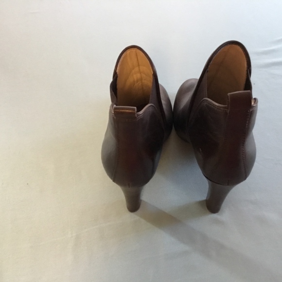 Jones New York high heeled bootie - Picture 3 of 5